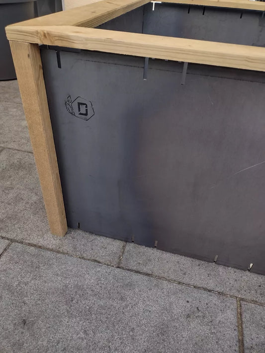 Stahl vs Holz Hochbeet - Welches Material ist besser?